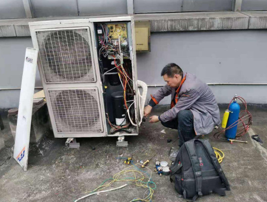 在設(shè)計師的工作中，客戶都有一定的知識水平